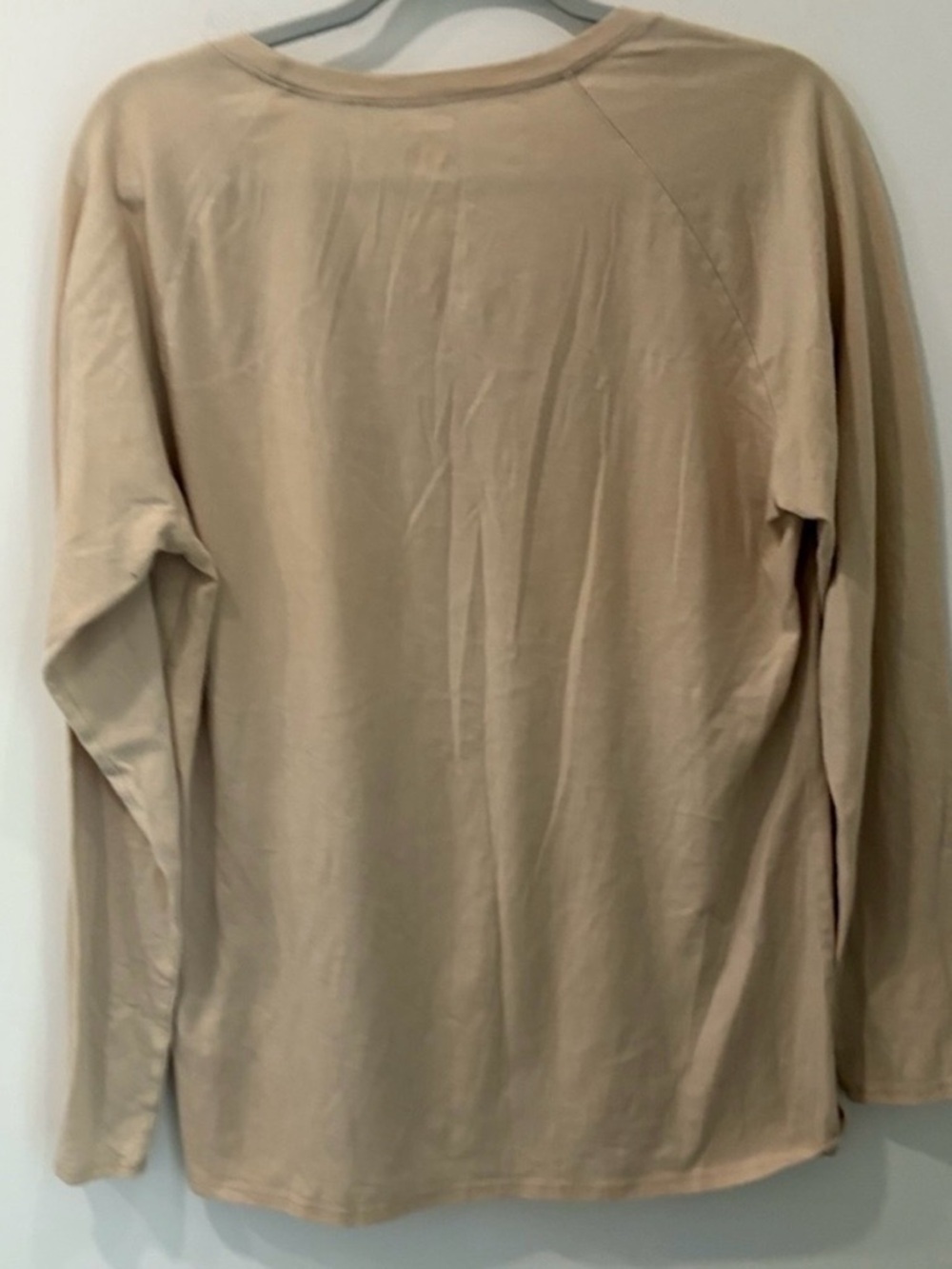 The North Face Long Sleeve Logo Tee in Beige with White Logo Size XL - Picture 2 of 4